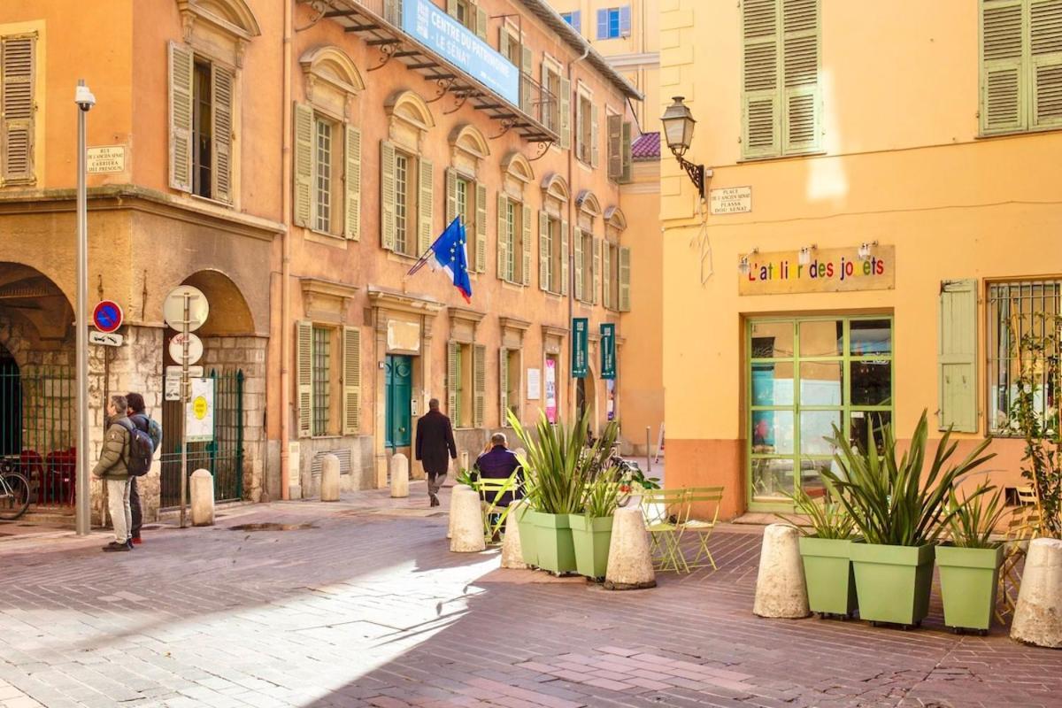 Appartamento Proche Du Cours Saleya Et De La Plage, Dans Le Vieux Nice, Spacieux Et Climatise Nizza