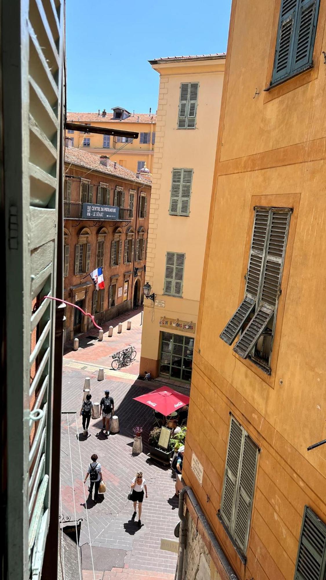 Appartamento Proche Du Cours Saleya Et De La Plage, Dans Le Vieux Nice, Spacieux Et Climatise Nizza